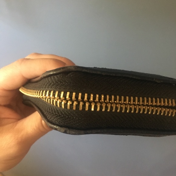 Universal Thread Wallet - Picture 4 of 4